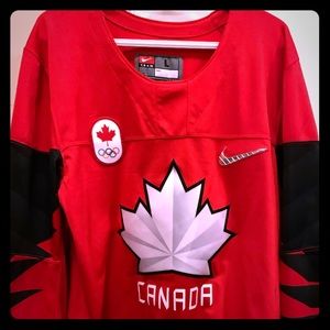Nike team Canada jersey